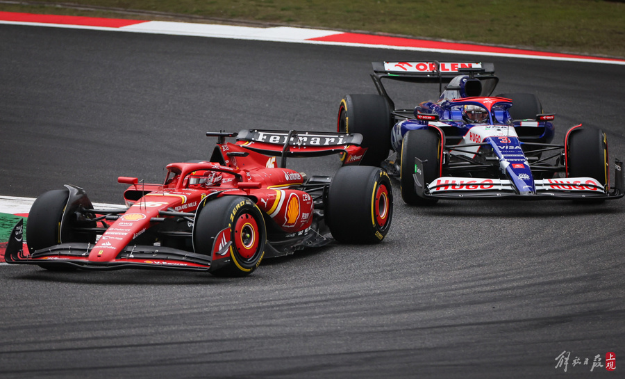 开云体育APP下载-包含索伯车队完胜红牛二队，阿隆索统治全场的词条