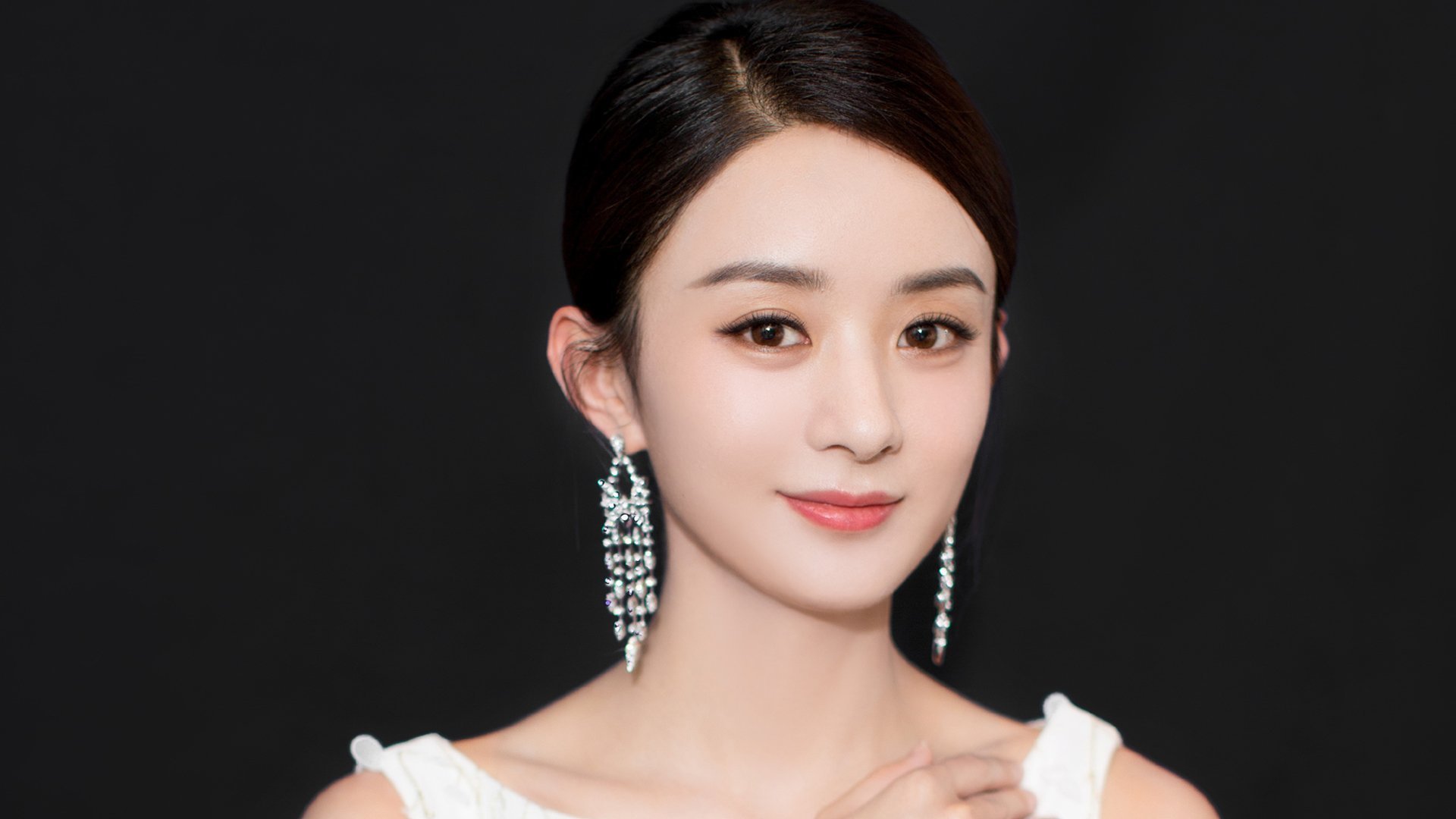 东方明珠对赌菲尼克斯落日,范弗利特的一记绝杀,与全球化篮球的黄昏